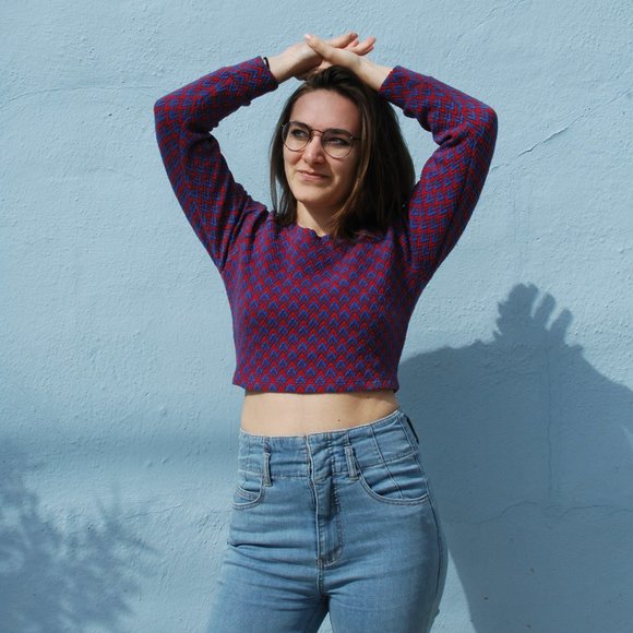 Vintage-Style Crop-Top Sweater - Picture 1 of 1